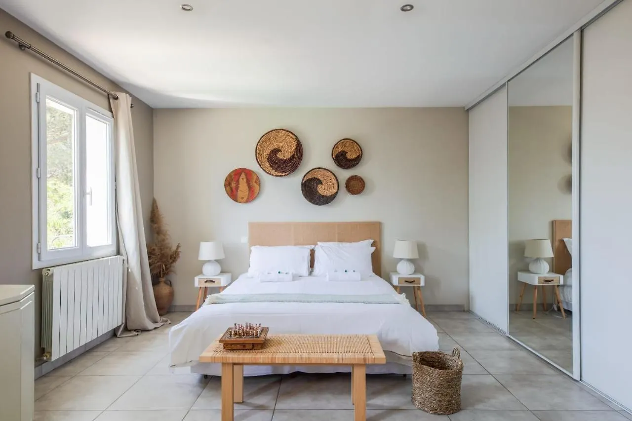 Superbe maison avec terrasse et piscine - Villeneuve-lès-Avignon - Welkeys